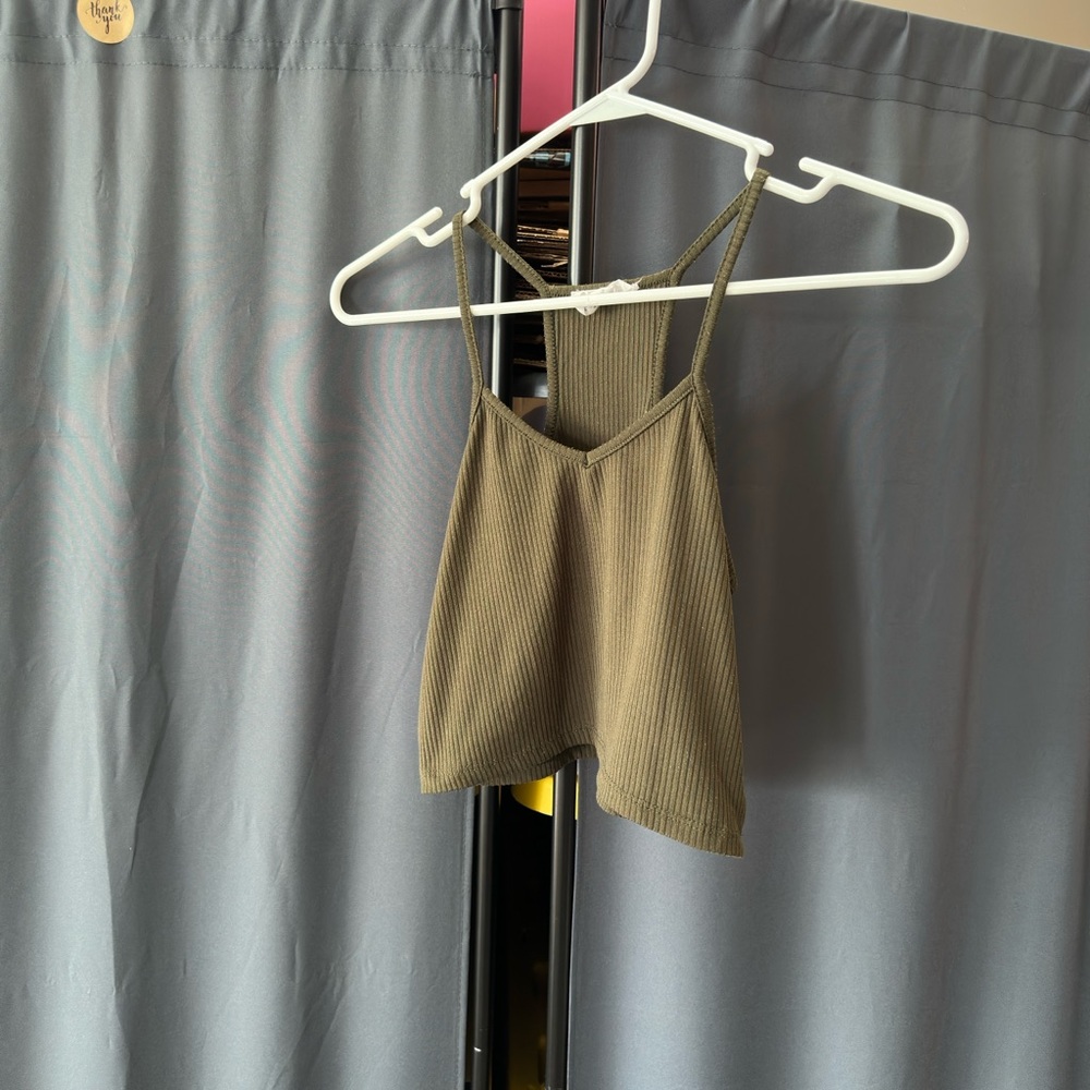 crop tank top